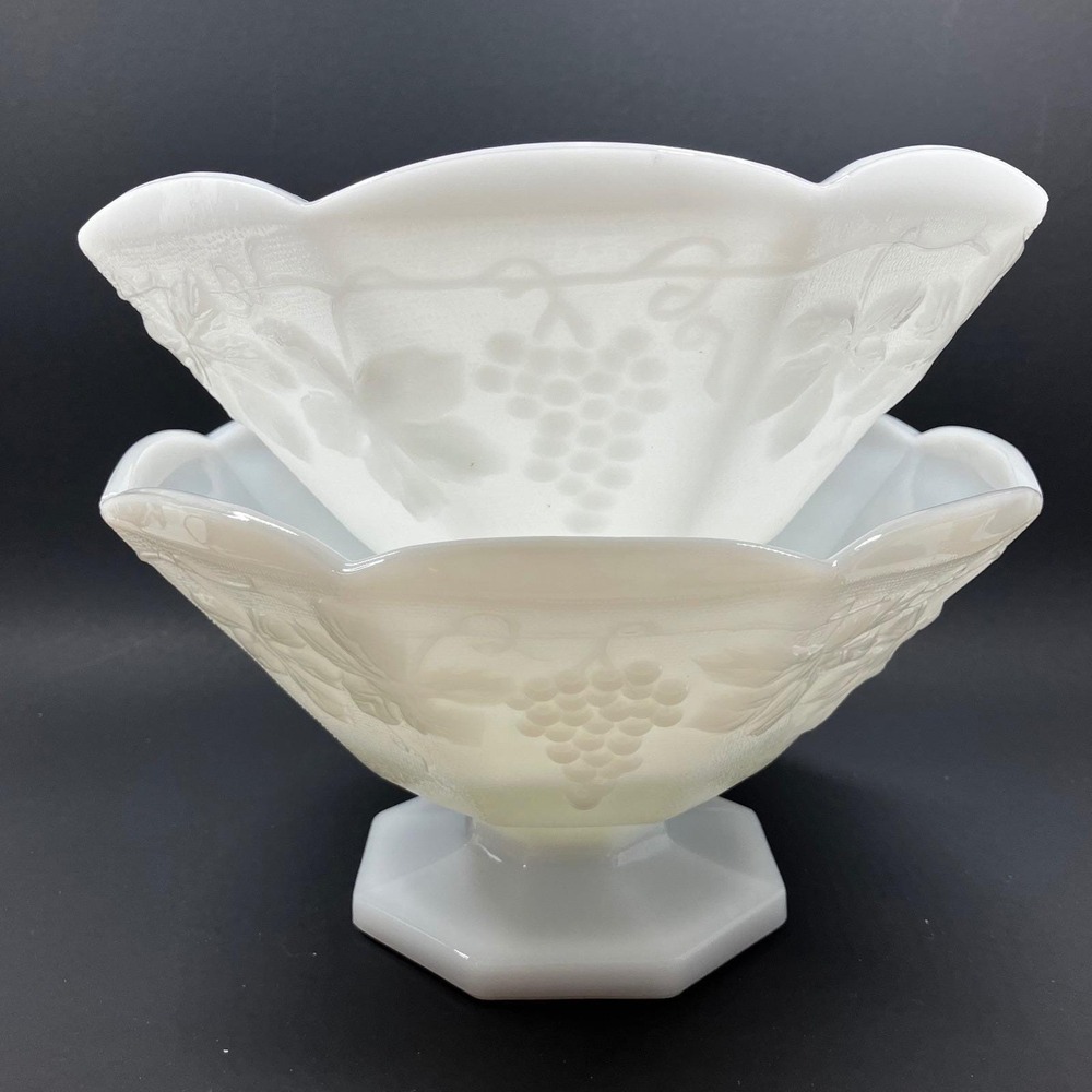 Pair Vtg Anchor Hocking Grape Milk Glass Bowls Christmas Amaryllis Centerpiece - Picture 3 of 14